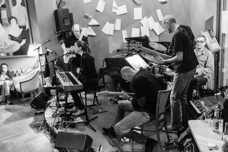 Tender Leech Live-Gig im Frankfurter Salon